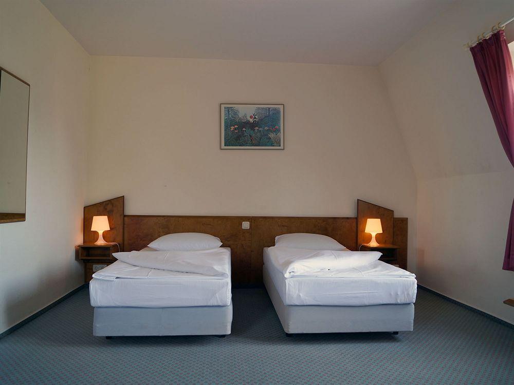 Itm Entree Glinde Restaurant & Tagungshotel Екстер'єр фото